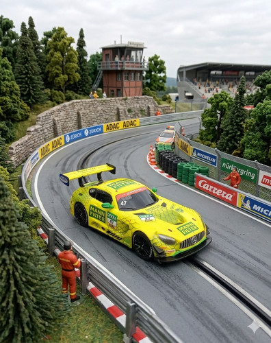 Voiture pour circuit - , carrera