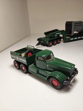 CORGI TOYS Diamond , camion et remorque Bougey Montreuil . Etat neuf .