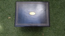 ANCIENNE CAVE A LIQUEUR VIDE 