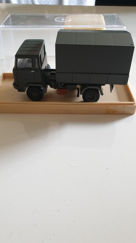 Voiture miniature old - voiture, 1/43