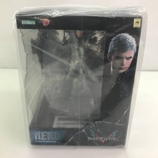 [NEUF] Figurine Complete Kotobukiya ARTFX J Devil May Cry 5 Nero 1/8
