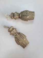 Glands anciens en bronze pour cordons de rideaux