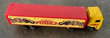 Majorette Pinder transport