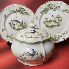 2 assiettes + 1 soupière en