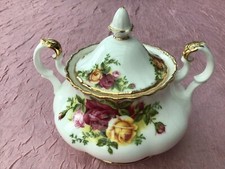ROYAL ALBERT 1 SUCRIER FERMÉ