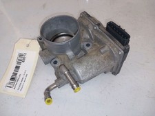 CLAPET D'ACCÉLÉRATEUR TOYOTA YARIS II (P9) 2009 2203047010