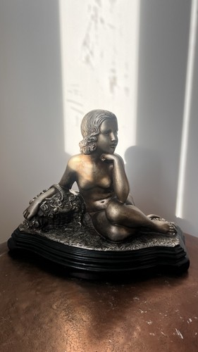 Statue ancienne vintage style