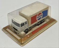Camion Saviem container PEPSI