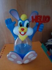 Ancienne Boîte KINDER CIRCUS Lapin Bleu HELLO dans sa main. Années 80/90