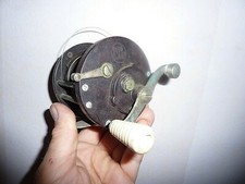 Gros moulinet ancien en Bakélite - Remonte fil - PENN n°79 Made in USA