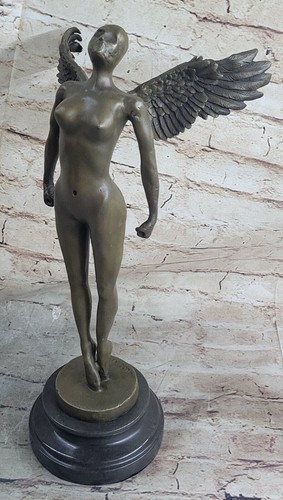 Hommage dali céleste - À,