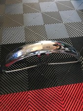 Honda CBS 125, Garde boue Avant.