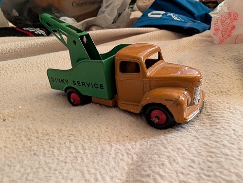 Dinky 430 commer - g, wrecker