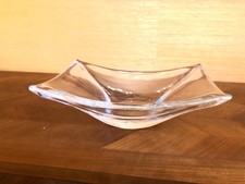 Coupe à fruits Cristal 33cm/ 21 cm, gravure Daum . France avec croix de Lorraine