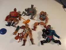 les maitres de l univers  1981   1983     LOT    figurines    accessoires
