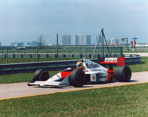 Ayrton senna mclaren honda - senna, mclaren-honda
