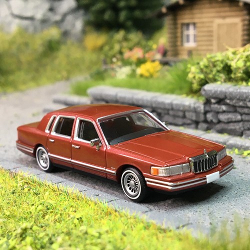 Lincoln town car rouge - town,