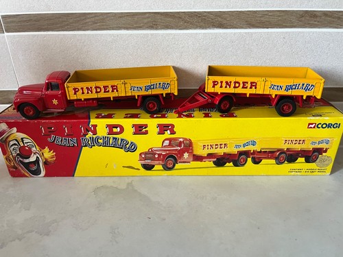 Corgi pinder 74301 - 1/50,