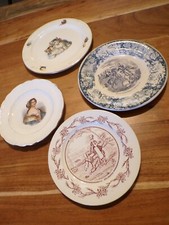Lot de 4 Assiettes anciennes