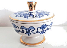 bonbonniere en fine porcelaine