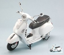 Miniature VESPA GTS 300 SUPER