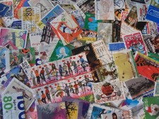 Pays Bas lot de 600 timbres