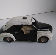 CIJ - RENAULT 4 CV PIE