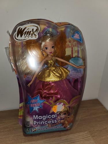 Poupée winx club doll - club, flora