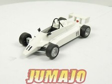 RUS31 Voiture1/43 IXO