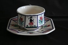 Grosse tasse en faïence de