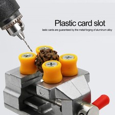 Petit étau rotatif avec