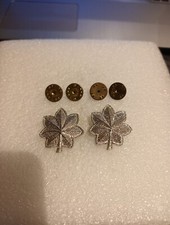 Lot de grades Officier armée