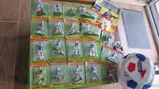 Lot de 19 figurines foot 98