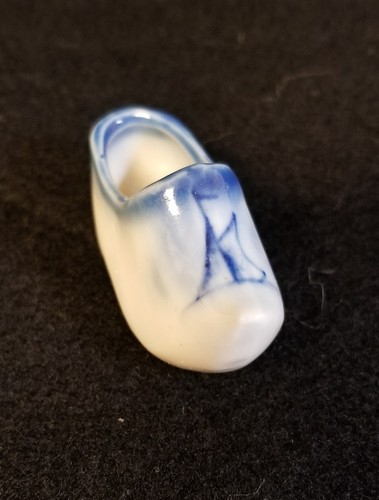 Miniature dutch porcelain - miniature,