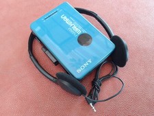 SONY WM-BF22 WALKMAN BALADEUR AM/FM CASSETTE PLAYER VINTAGE MADE IN JAPAN TESTED