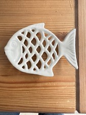 ANCIEN PORTE SAVON EN FONTE