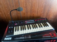 Synthétiseur vocodeur korg - korg, r3