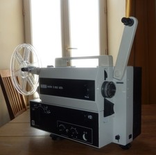 Projecteur super sonore - 8, mm