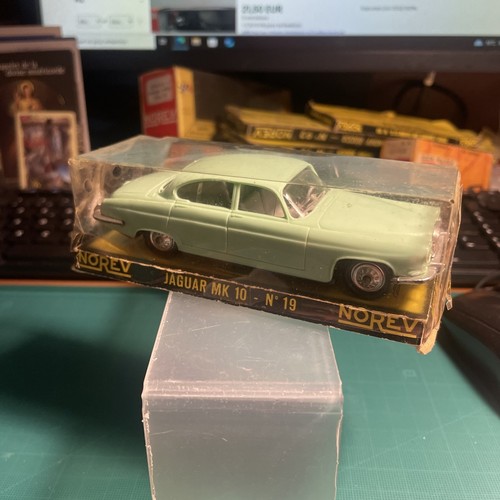 Norev jaguar 10 - norev,