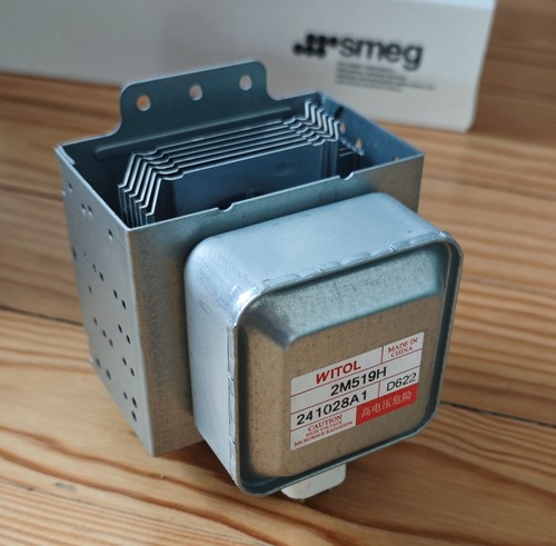 Magnétron combiné four - magnétron,