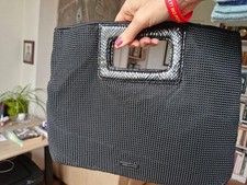 Pochette poignée supérieure en maille noire BCBGMAXAZRIA neuve sans étiquette ~ EOT313BZ-061