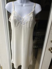 Vintage Vanity Fair Beige Lace Lingerie Sz 34  Nylon Slip Nightgown Negligee