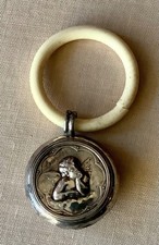 ANCIEN HOCHET EN ARGENT MON