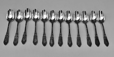 12 petites cuillères en