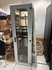 Baie informatique « roger » 204cm hauteur X 80cm largeur X 100cm profondeur clef