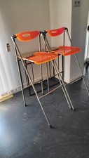 Paire de tabourets de bar design Philippe Starck rose plexiglas