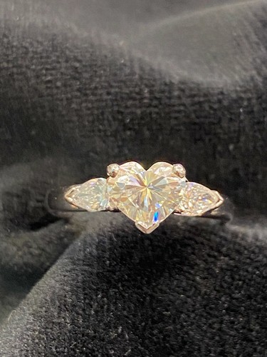 Pave cts coeur poire - 1,40,