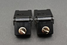 Paire de charnières de cache