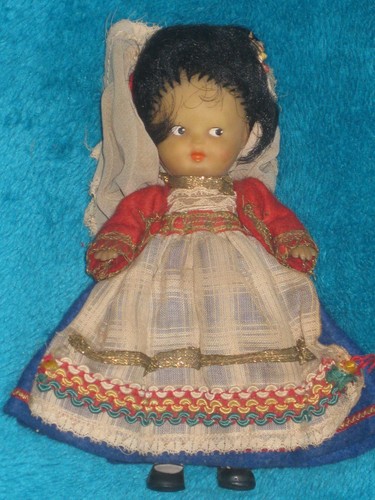 Rare ancienne petite poupée