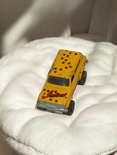 Voiture miniature ancienne